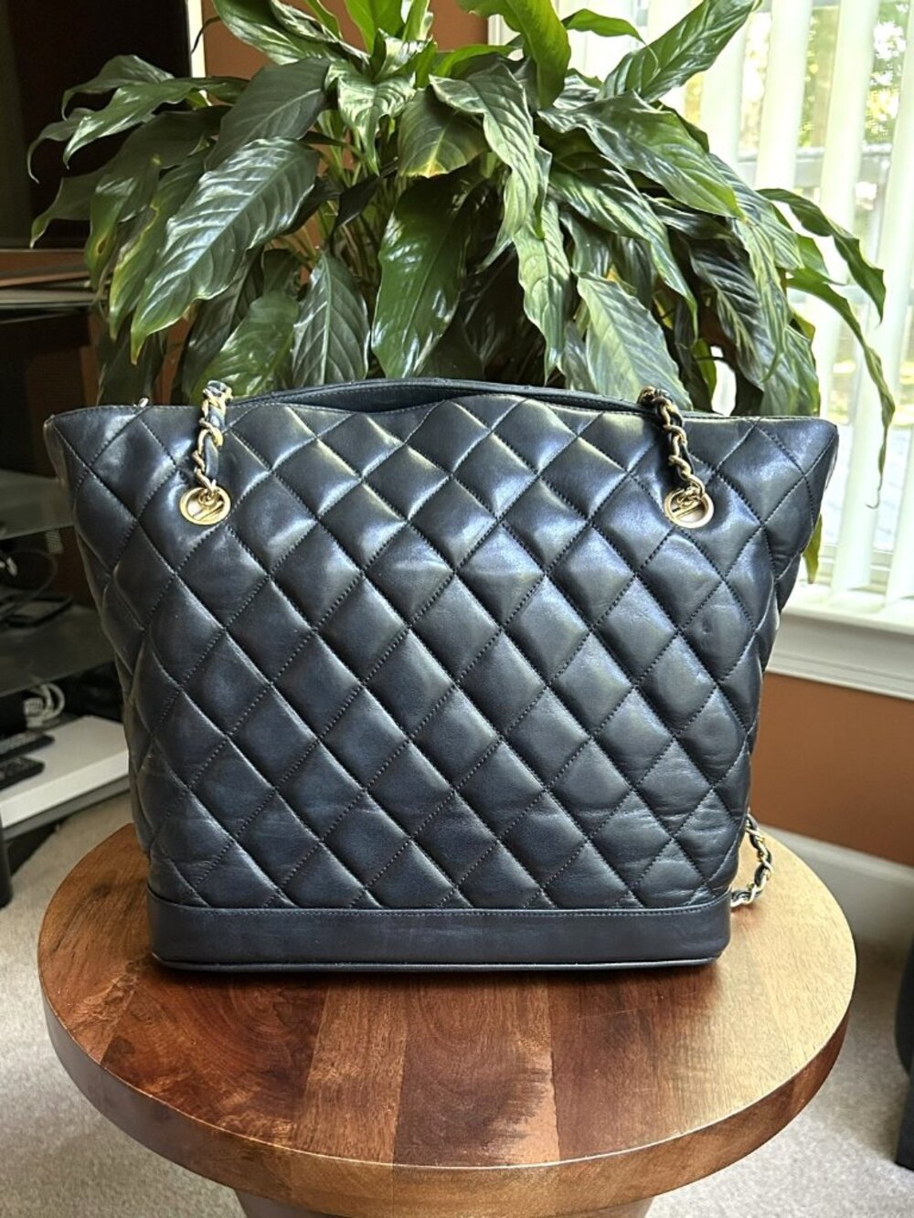 CHANEL Quilted Lambskin Shoulder Bag, Black - Picture 6 of 16
